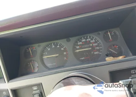 1992 Jeep Cherokee Laredo из США, поврежденный, VIN 1J4FJ58S8NL245994